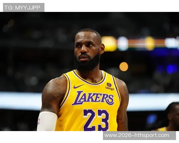 奥尼尔分析詹姆斯职业生涯持久的秘密:他在场上极少遭遇犯规 奥尼尔分析詹姆斯职业生涯持久的秘密:他在场上极少遭遇犯规